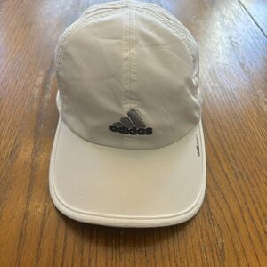 ADIDAS ADIZERO hat lightweight white adjustable cap